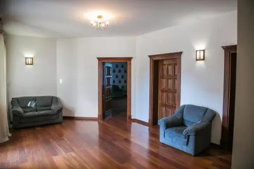 Guesthouse No. 4