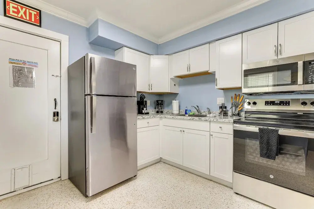 Walk to Beaches & Gulf: Indian Rocks Beach Duplex!