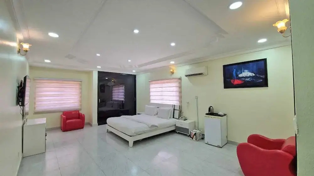 Habitat Suites and Apartments