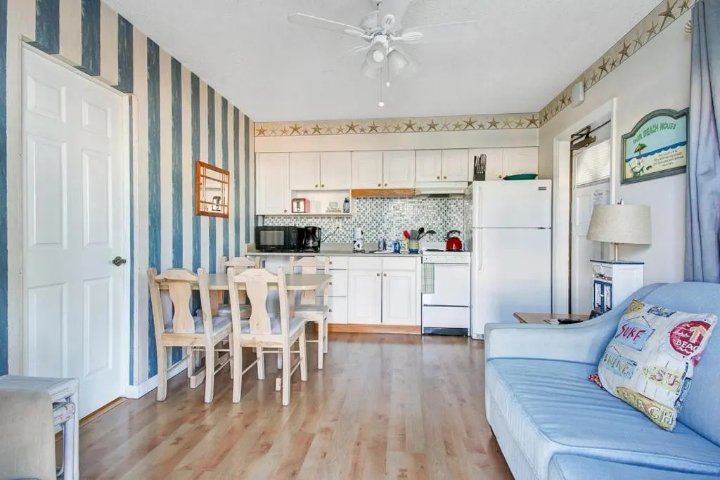 Five Palms Suite 110 - Daily - Weekly - Monthly