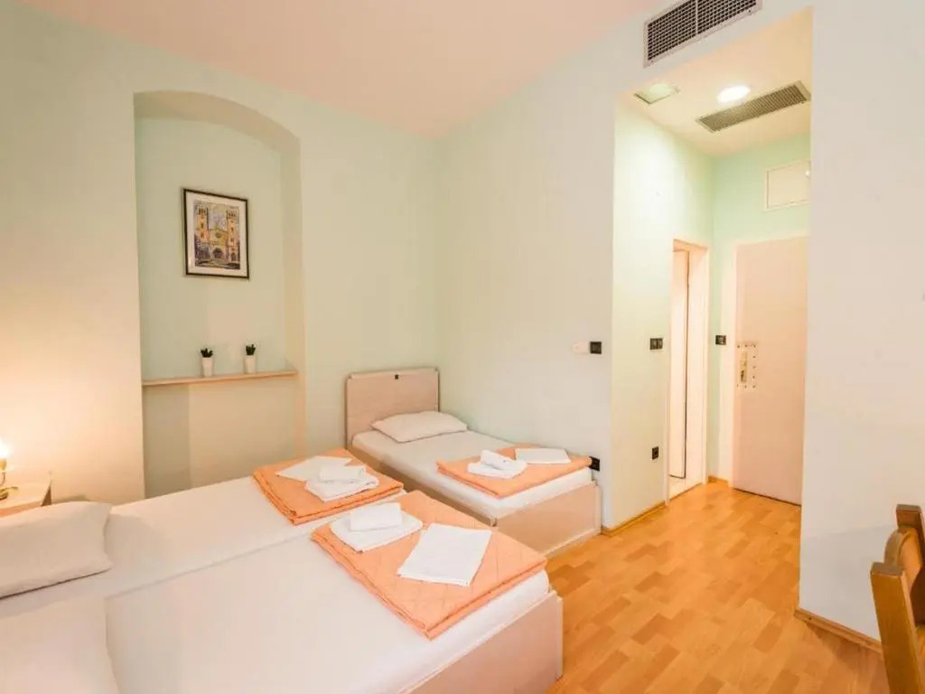 Guesthouse Aurora
