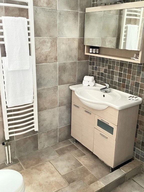 Beautiful Spacious apt in Nea Makri