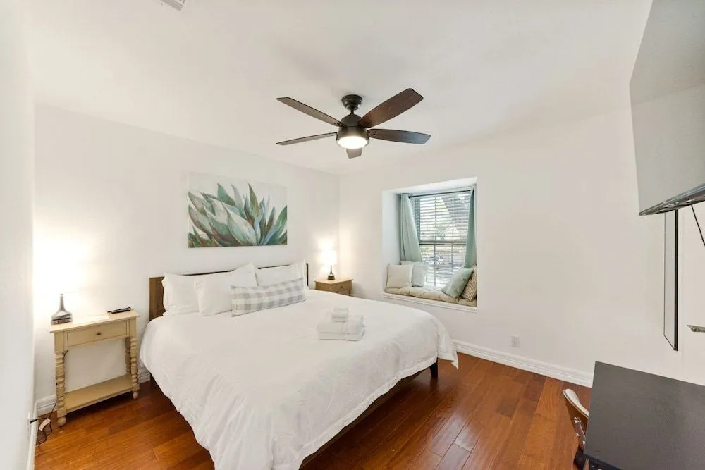 The Oak Loft