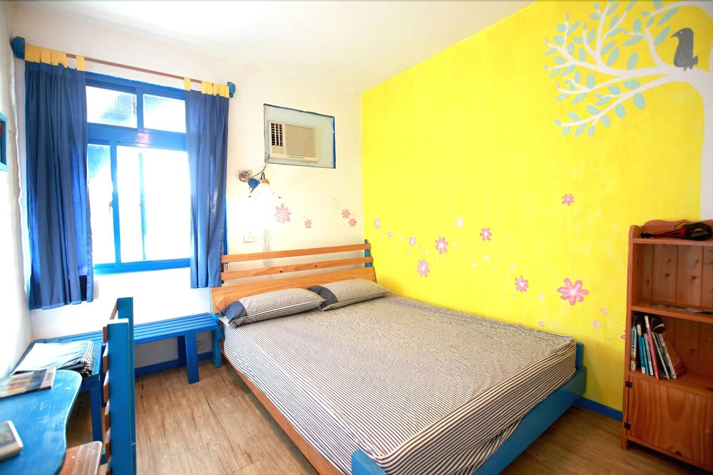 18 Kids House