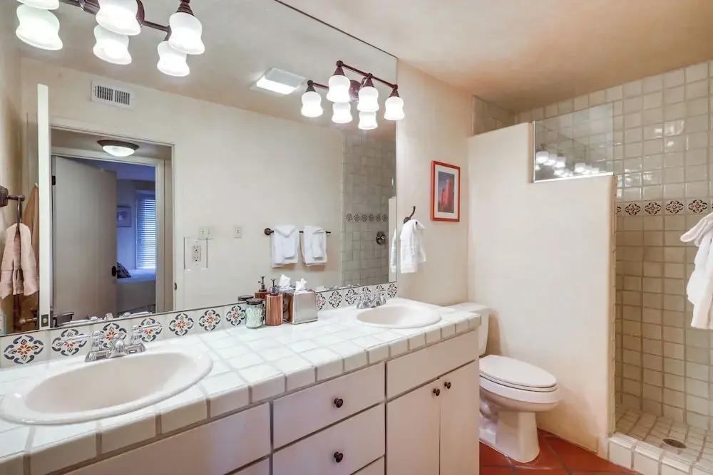Cozy Southwest Style Santa Fe Condo!