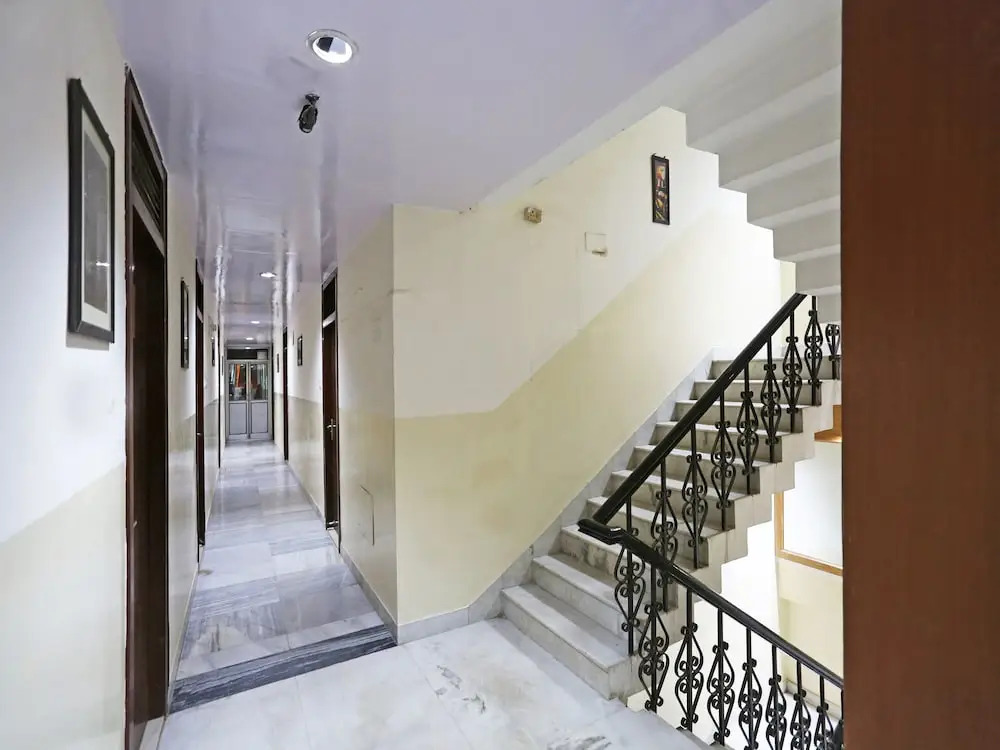 OYO 9628 Hotel Fort