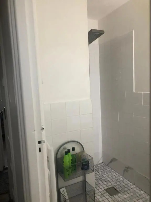 Super location 1min from metro 10min from Camden