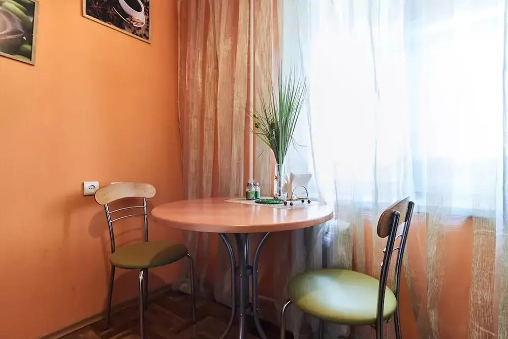 Апартаменты Home-Hotel, ул. Раисы Осипкиной, 7А