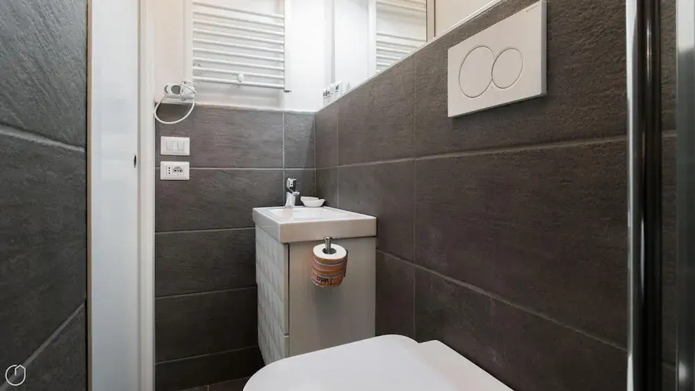 Atto Vannucci 15 B