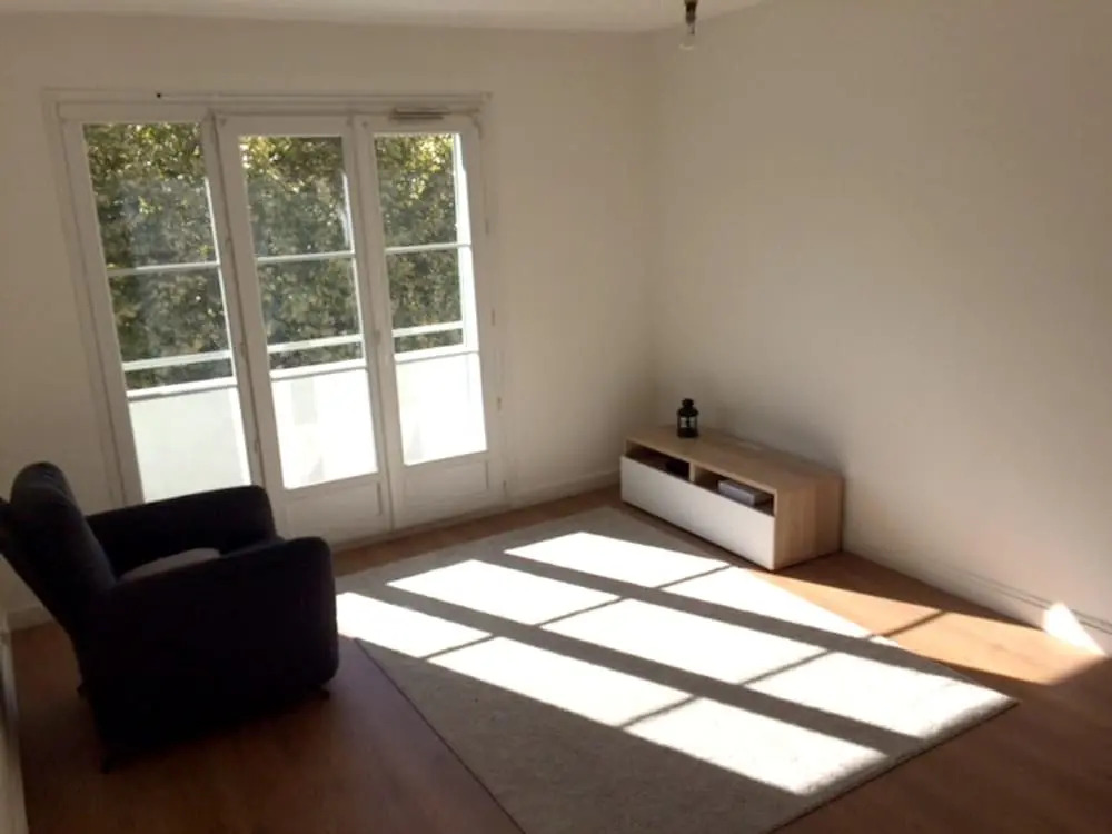 Apartment with One Bedroom in Grenoble, with Wonderful Mountain View, Balcony And Wifi - 35 Km From the Slopes
