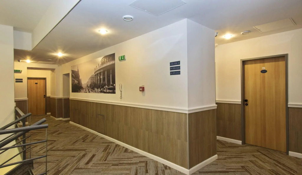 City Hotel Ring