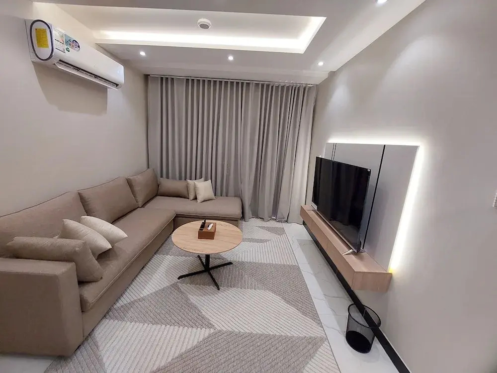 Elite House