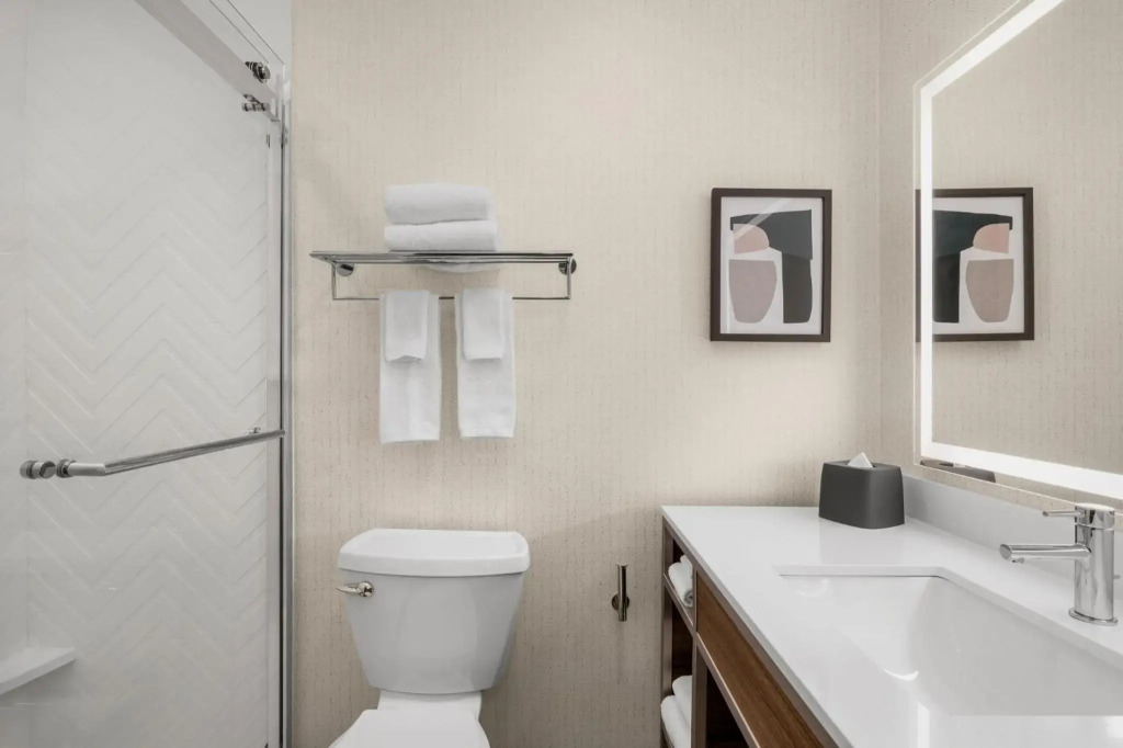 Holiday Inn Coralville - Iowa City by IHG