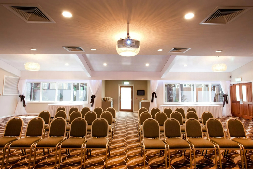 The Glen Hotel and Suites