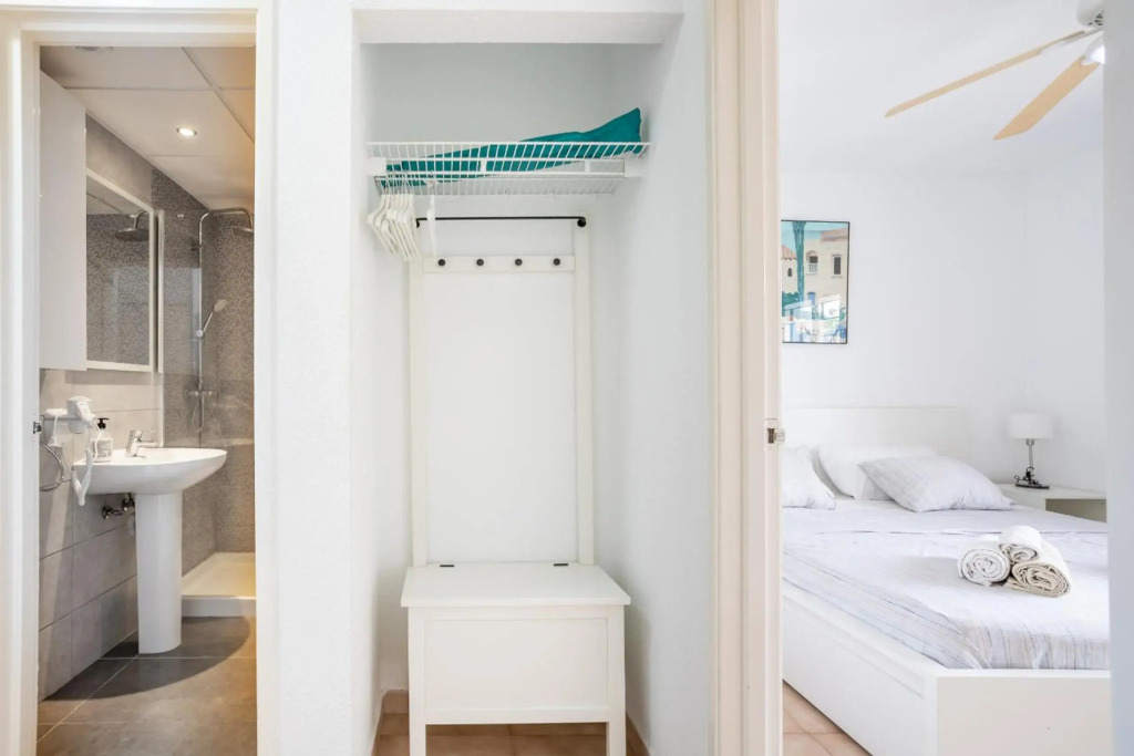 Matthew's Flat Los Cristianos by LoveTenerife