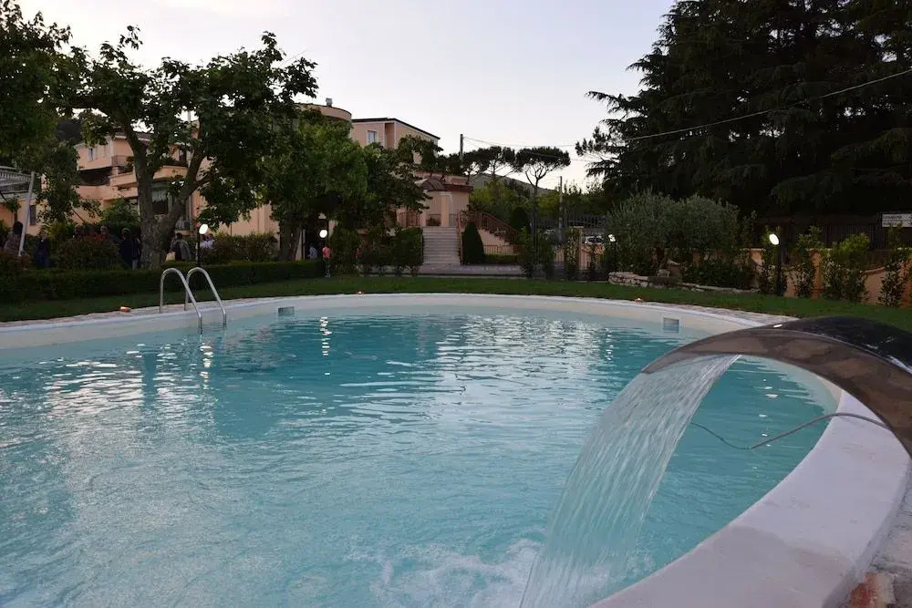 Hotel Ristorante Guardanapoli