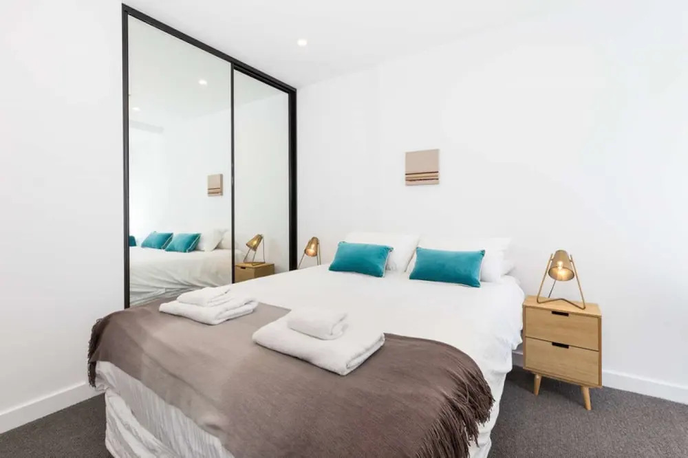Executive 3 br Caulfield North