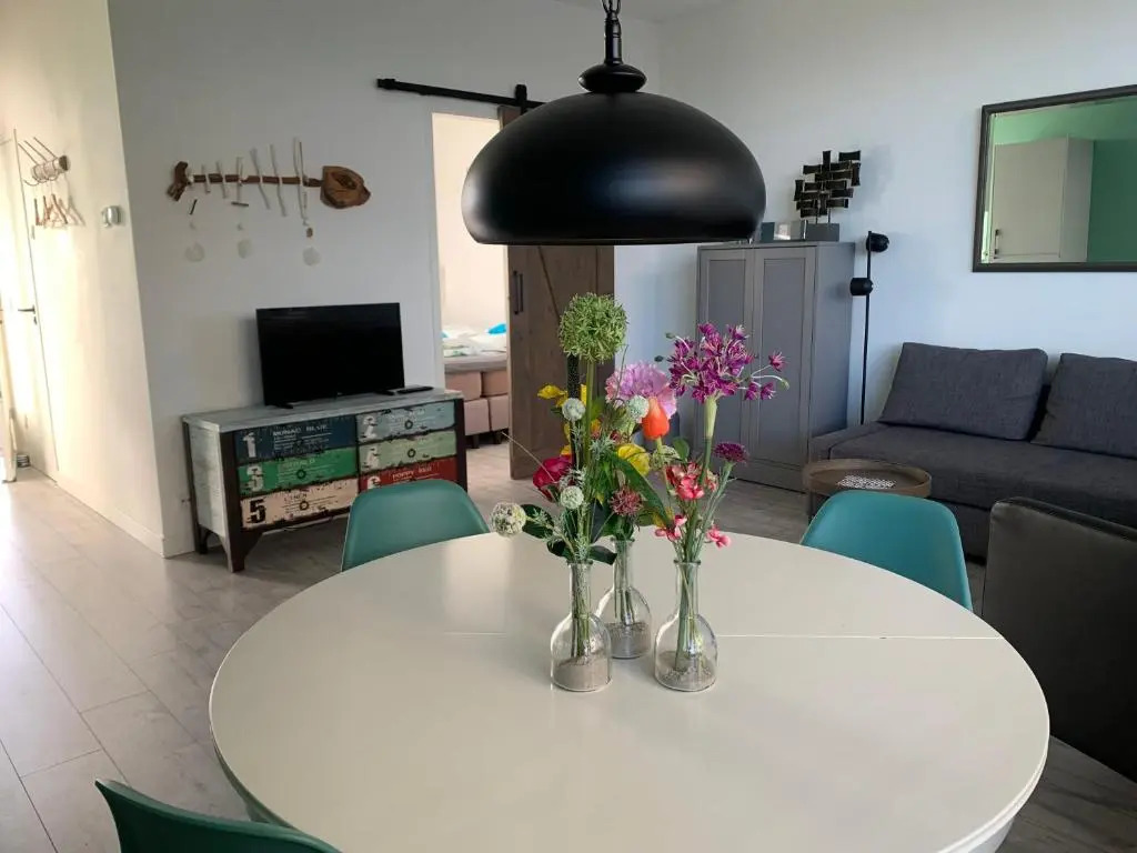 Amsterdam Beach Home 4