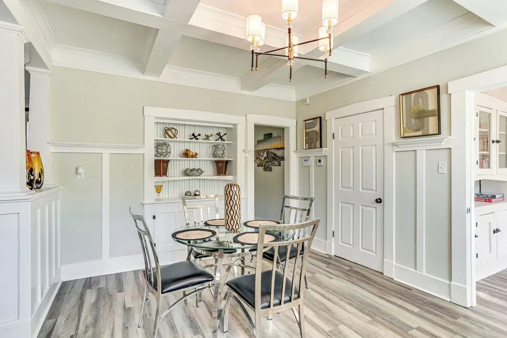 3 Mi to Dtwn: Memphis Family Home