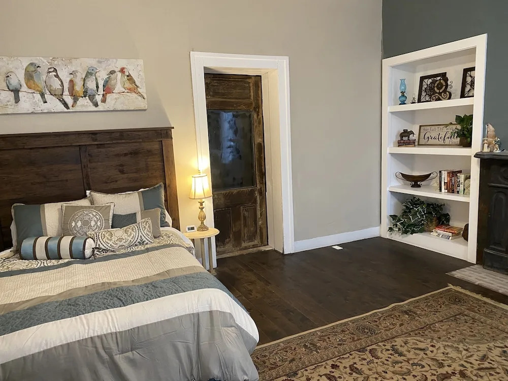 Historic McDonald Airbnb