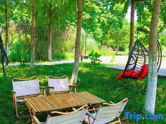 Heyin Jinxi Hot Spring Resort Homestay