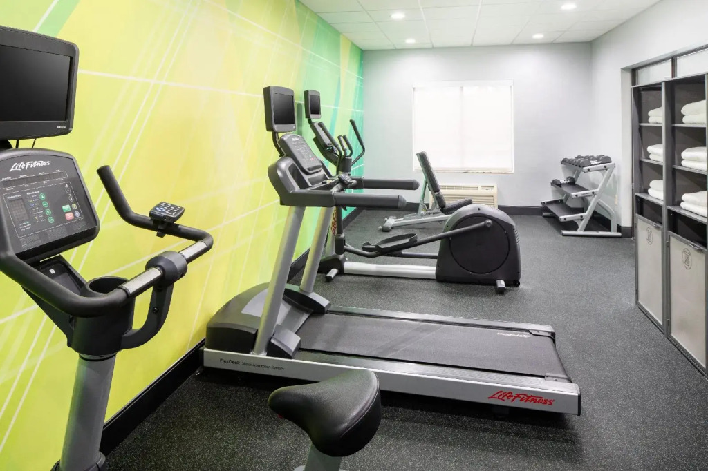 Holiday Inn Cheshire - Southington by IHG