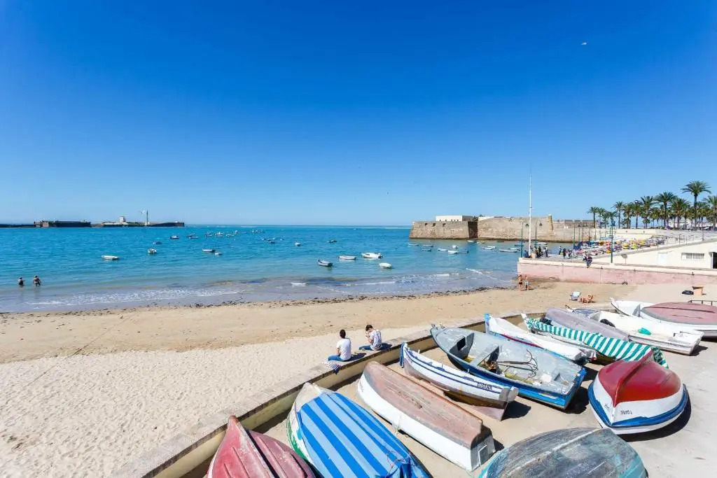 Apartamentos LOTO y LIZ by Cadiz4Rentals