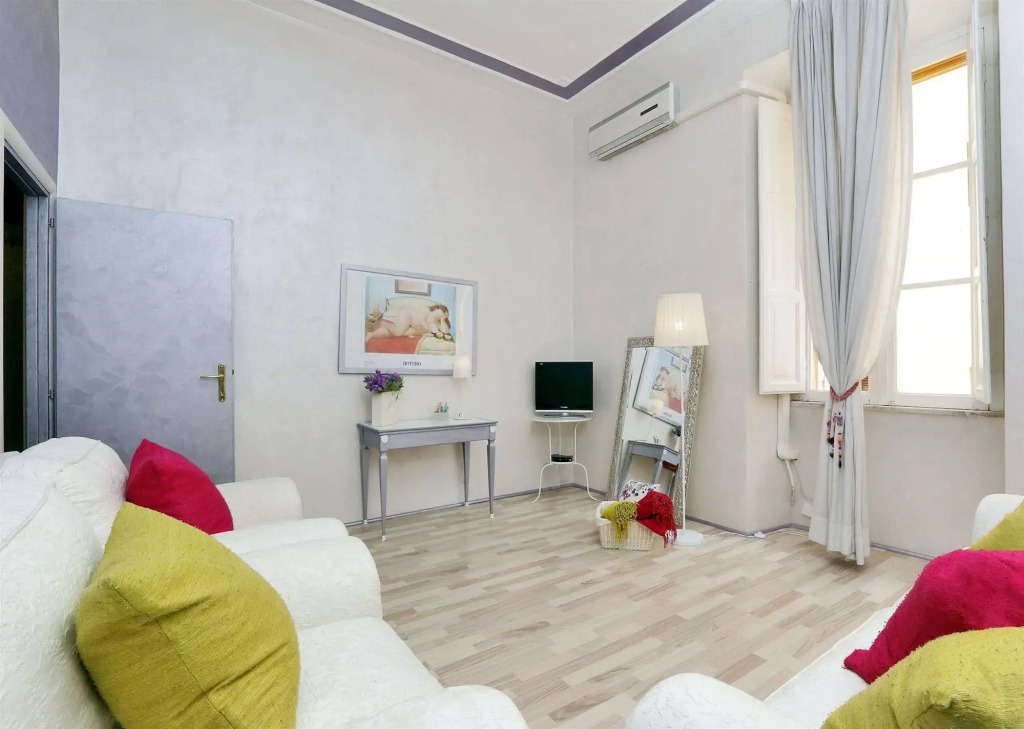 Coloseum apartments - Roman Forum area