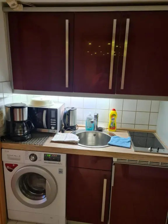 Eine Zimmer Apartment