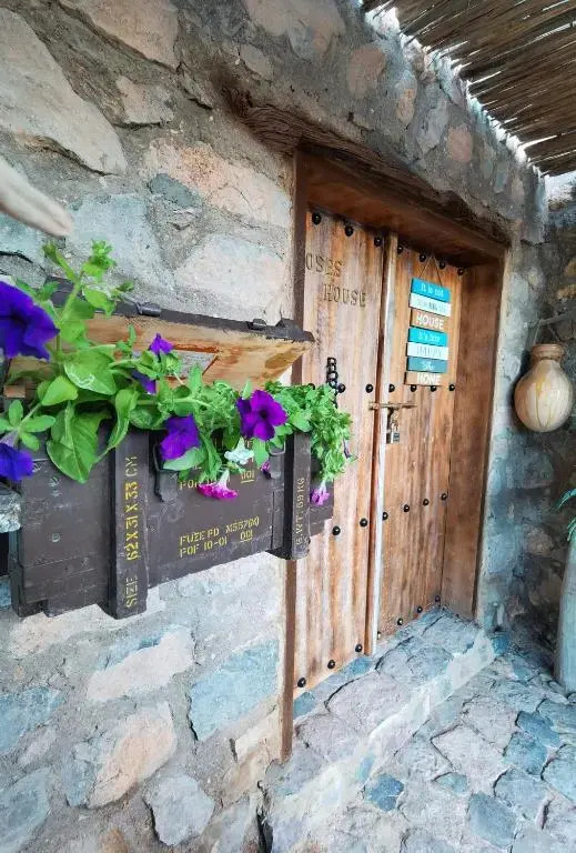 ROSES HOUSE OMAN