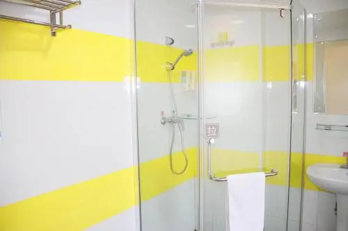 7Days Inn Datong Kuangqu District Mingdu Square