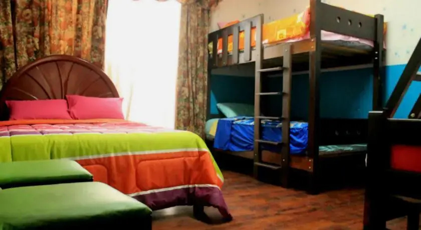 Hostel Acropolis Perú - Bed & Breakfast