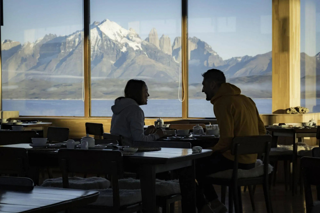 Tierra Patagonia, Beckons