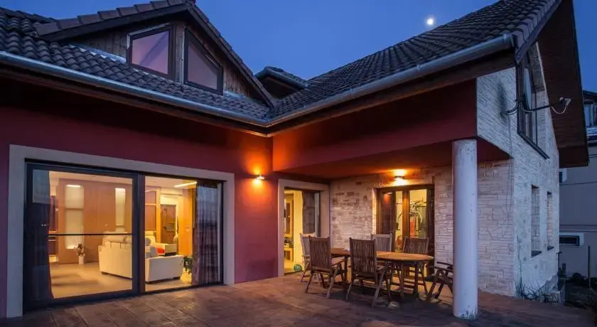 Hungarian Adventures Residence