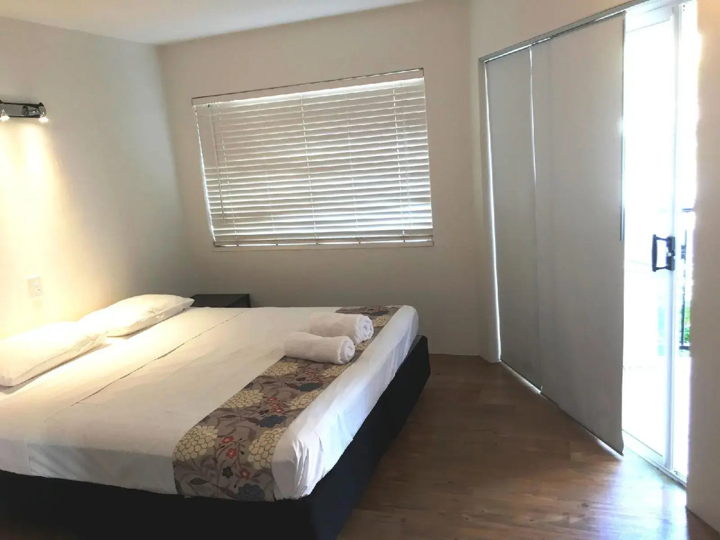 Reef Gateway Apartments