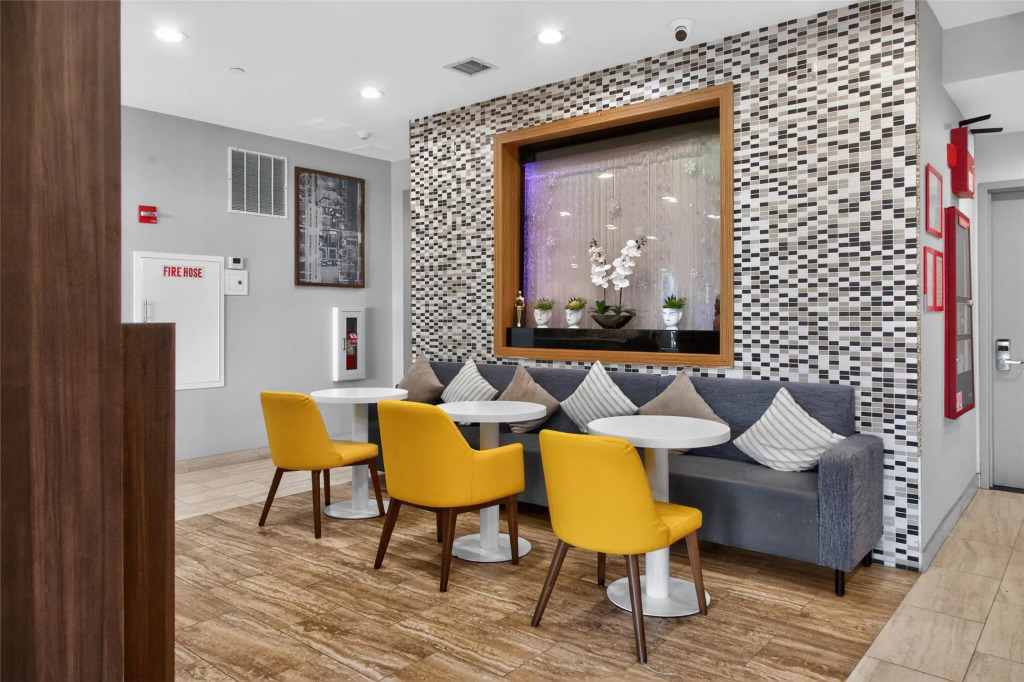 Times Square West Hotel, BW Signature Collection