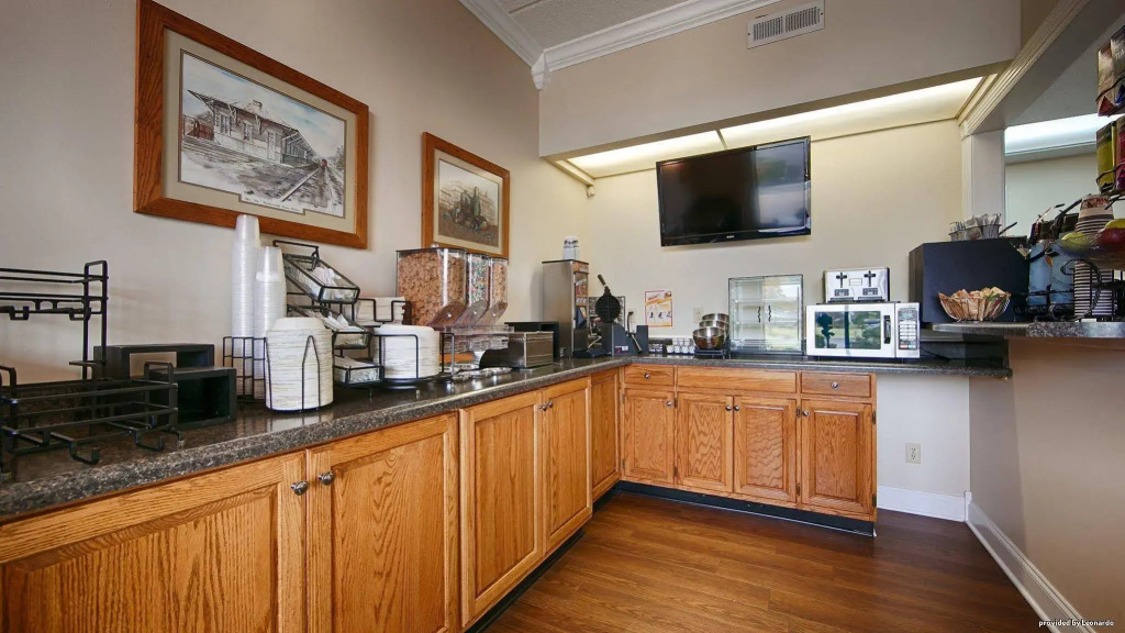 Best Western Wilderness Trail Inn