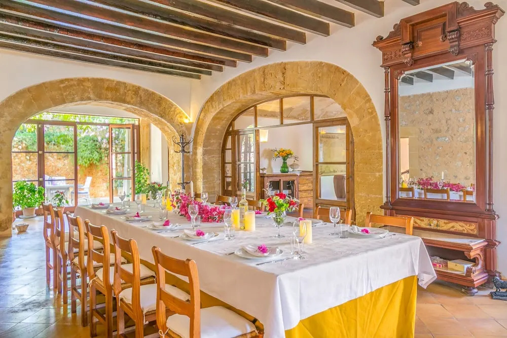 Historical house Mallorca pool wifi aircon/heat