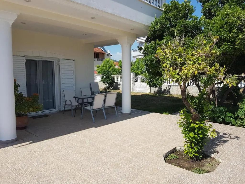 Konstantinos Apartments