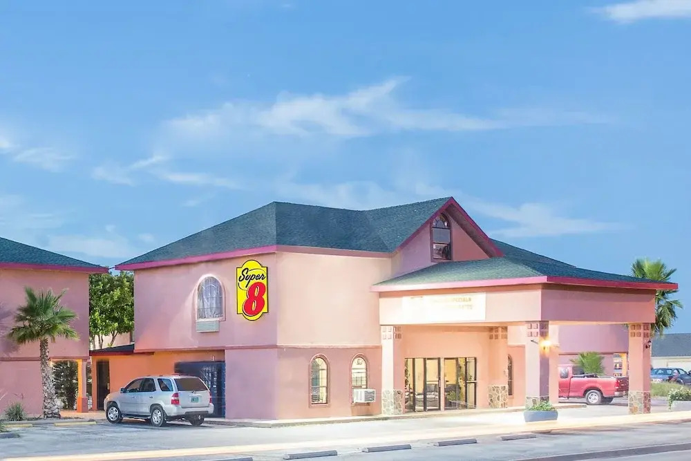 Oasis Inn