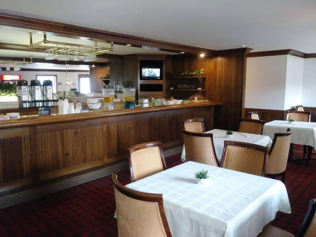 Bellevue Hotel and Suites