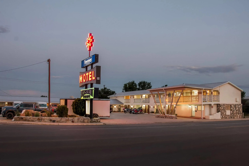 Travelodge by Wyndham Las Vegas NM