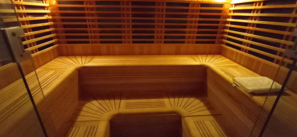 Great Beach Apartment, 5+1 Guests. Pool, Amenities