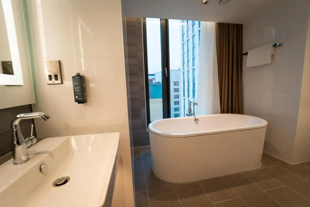 Clayton Hotel Glasgow City
