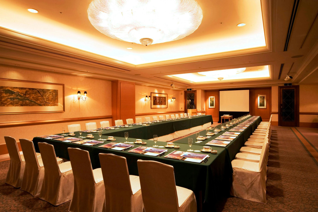 Kobe Bay Sheraton Hotel & Towers