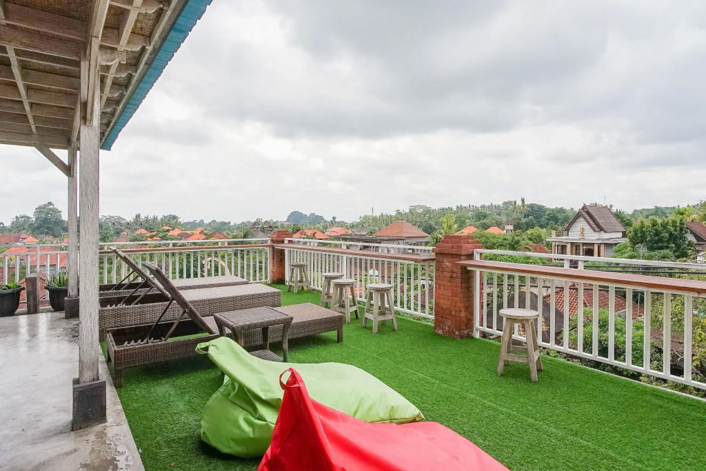 Kememai Hostel