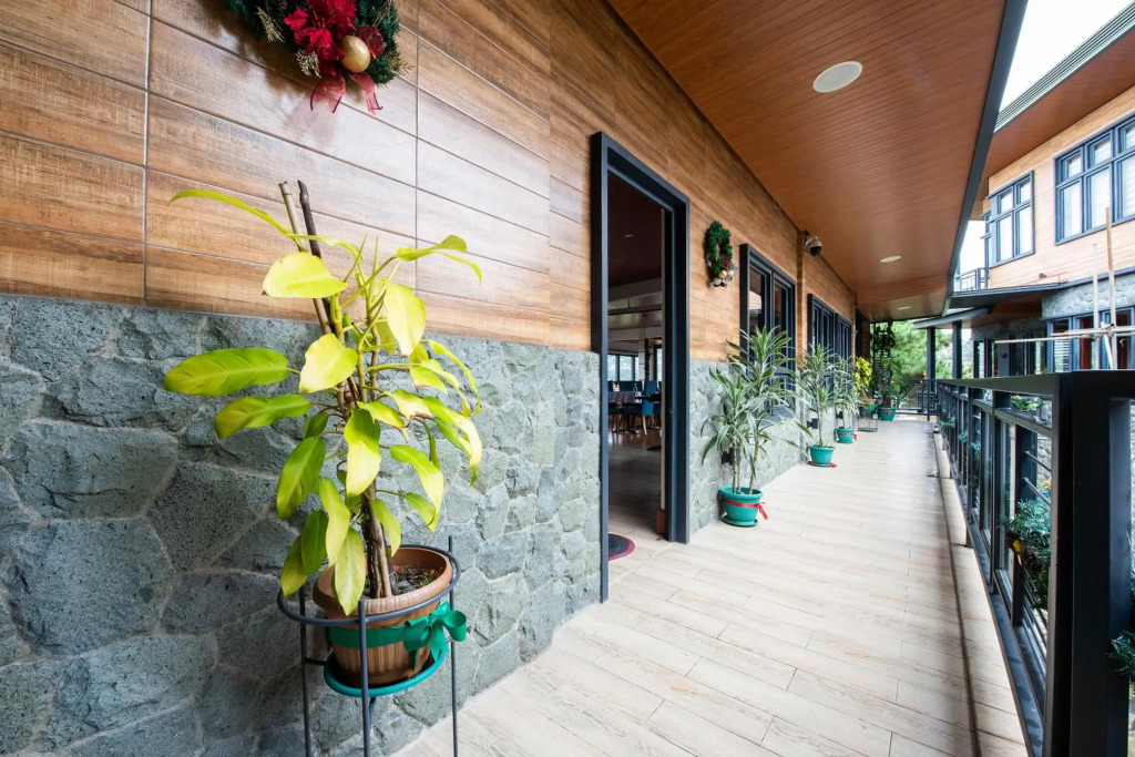 Sunset View Ridge Residences