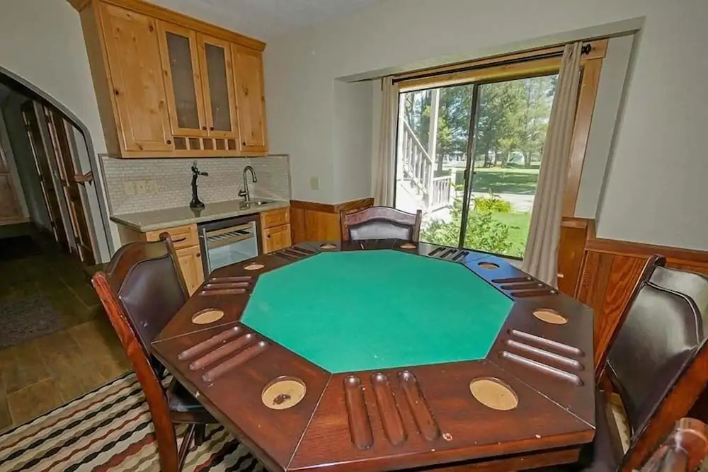 596 Danube Drive 3 Bedroom Home by RedAwning