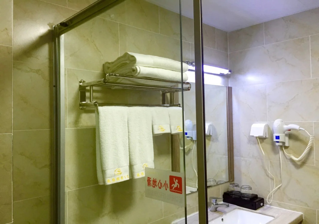 Longqiang International Apartment