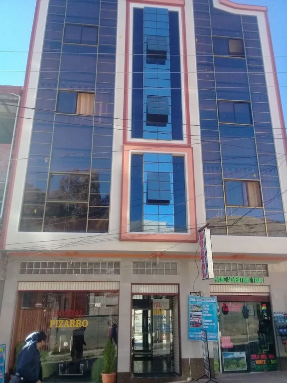 Hostal Pizarro